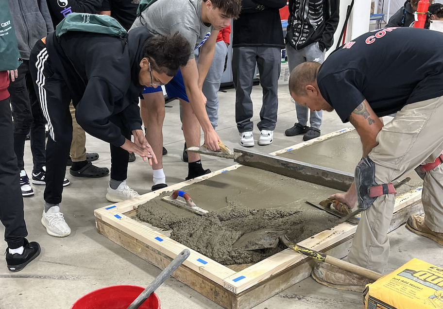 Apprenticeship expo - cement layers